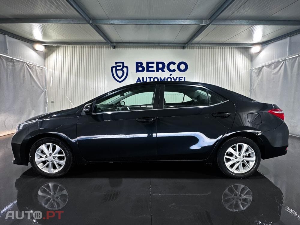 Toyota Corolla 1.4 D-4D Exclusive +Navi MM
