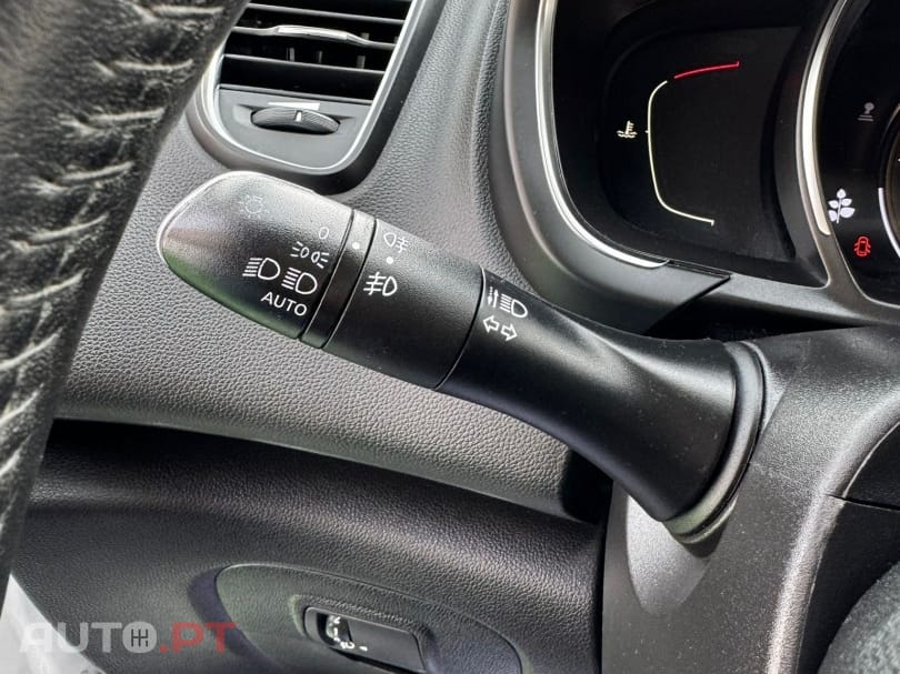 Renault Grand Scénic BLUE dCi 150 Deluxe-Pack LIMITED