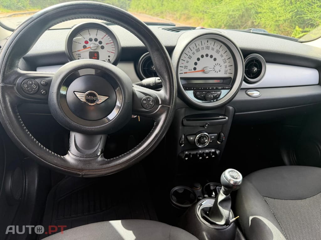 MINI Cooper D