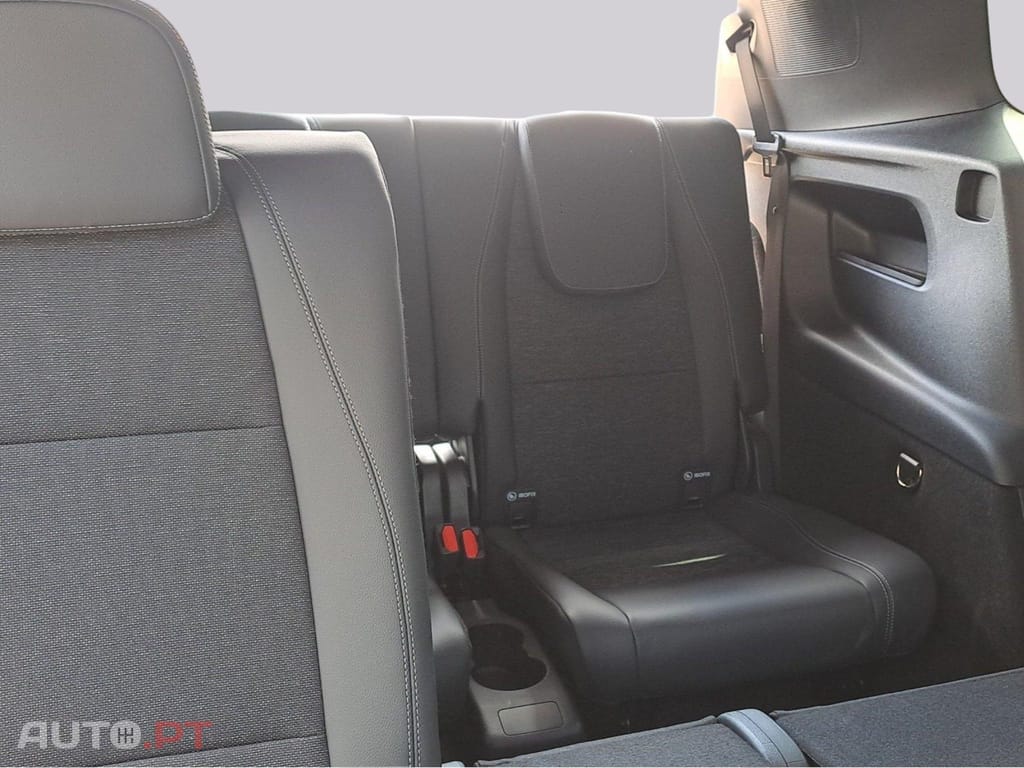 Mercedes-Benz GLB 250 EQ Progressive I.V.A DEDUTIVEL