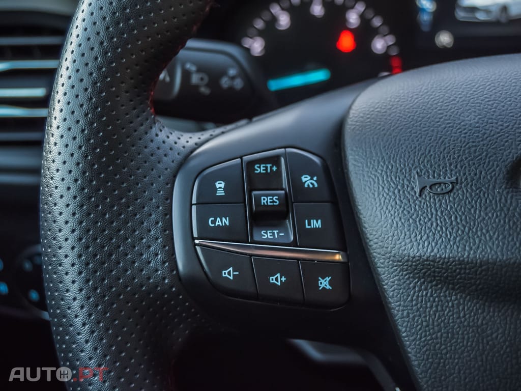 Ford Focus SW 1.0 EcoBoost ST-Line