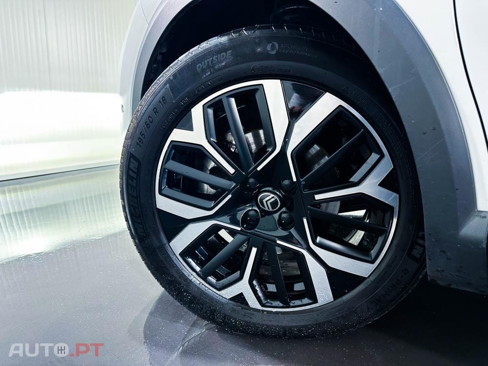 Citroen C4 PureTech 130 Stop&Start EAT8 SHINE