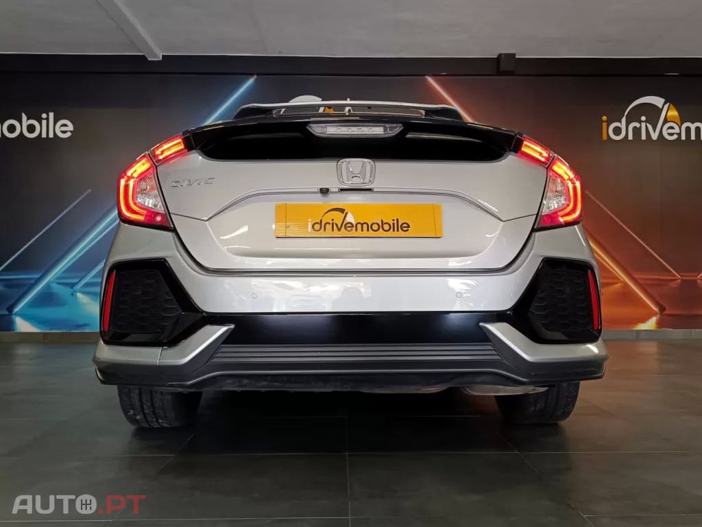 Honda Civic 1.0 i-VTEC Elegance