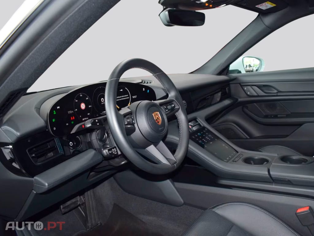 Porsche Taycan I.V.A DEDUTIVEL 