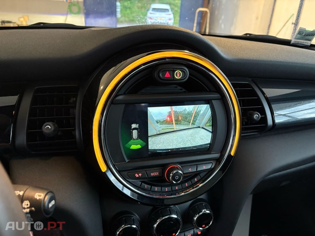 MINI Cooper Cooper SE