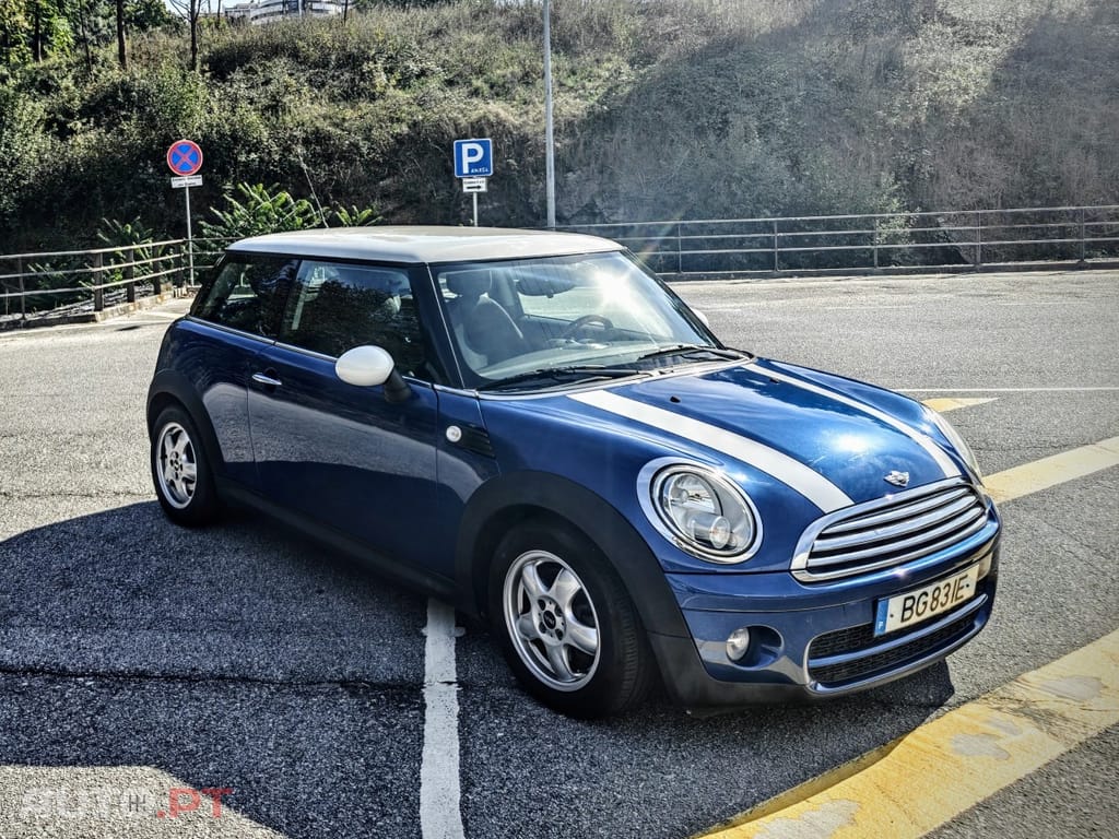 MINI Cooper Cooper D