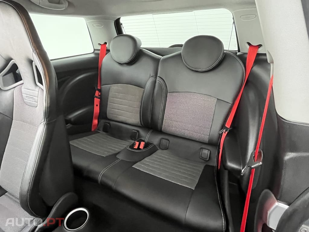 MINI Cooper Cooper S