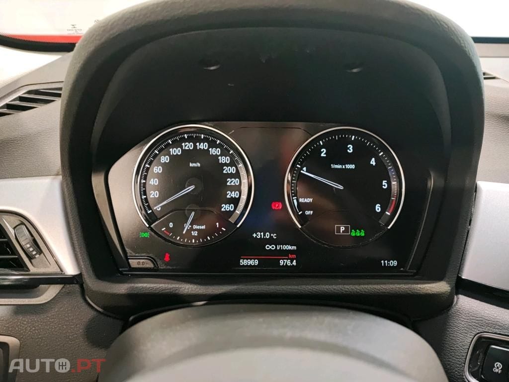BMW X1 16 d sDrive Pack Essence Auto