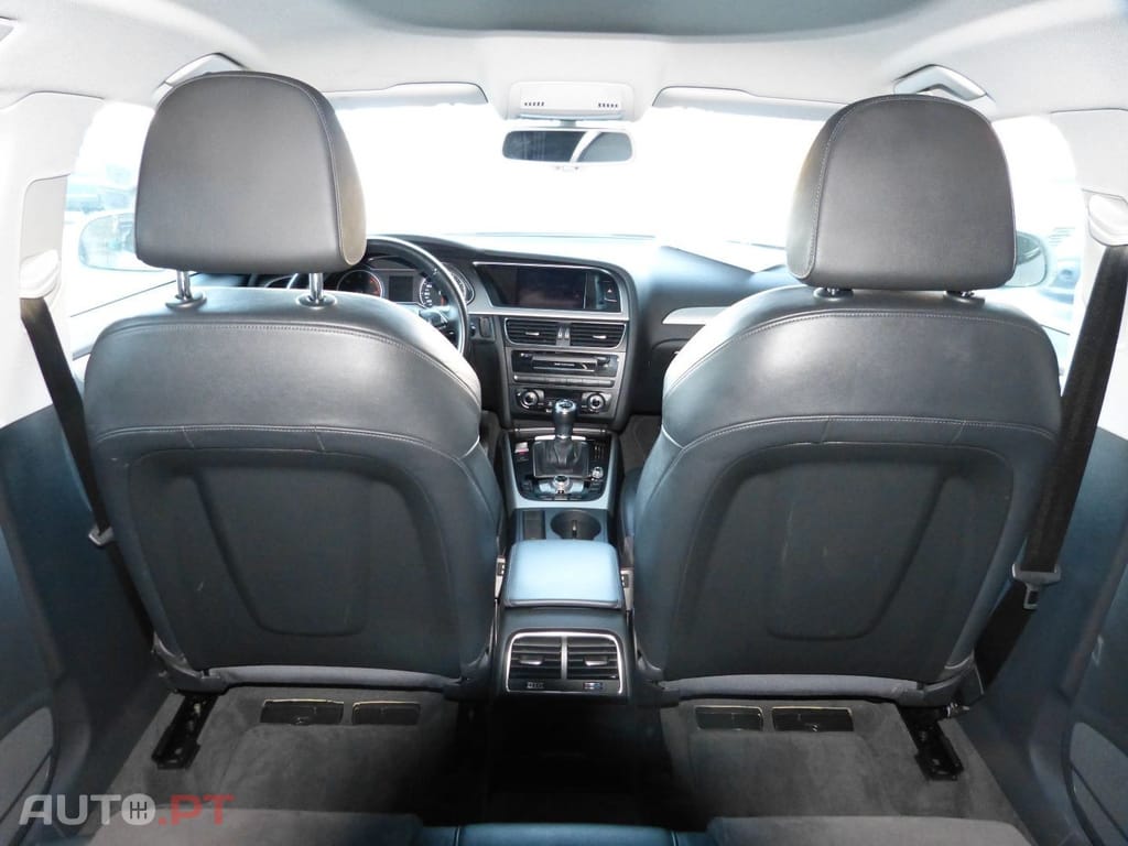 Audi A4 2.0 TDI Business Line Sport