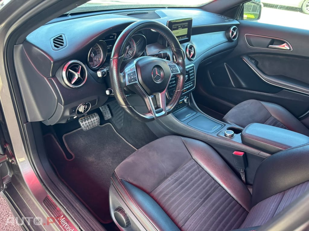 Mercedes-Benz GLA 220 CDi AMG Line