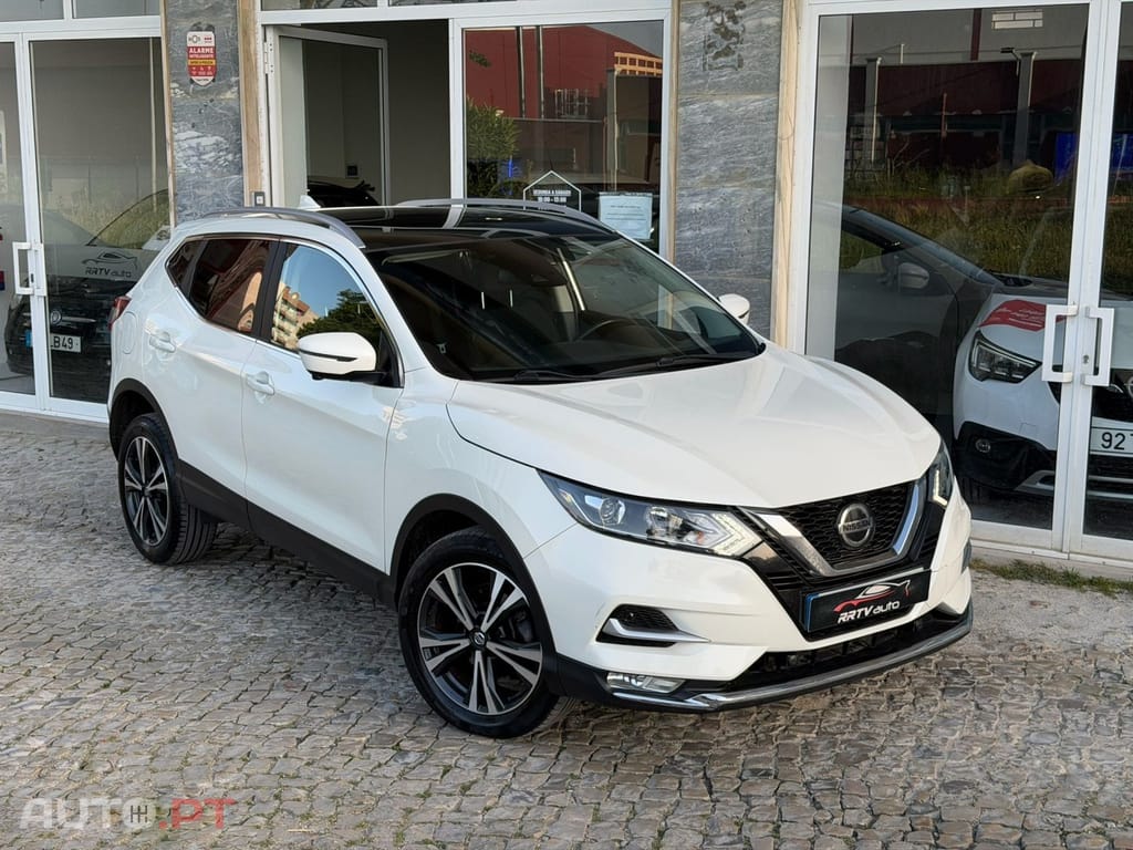 Nissan Qashqai 1.5 dCi N-Connecta J18