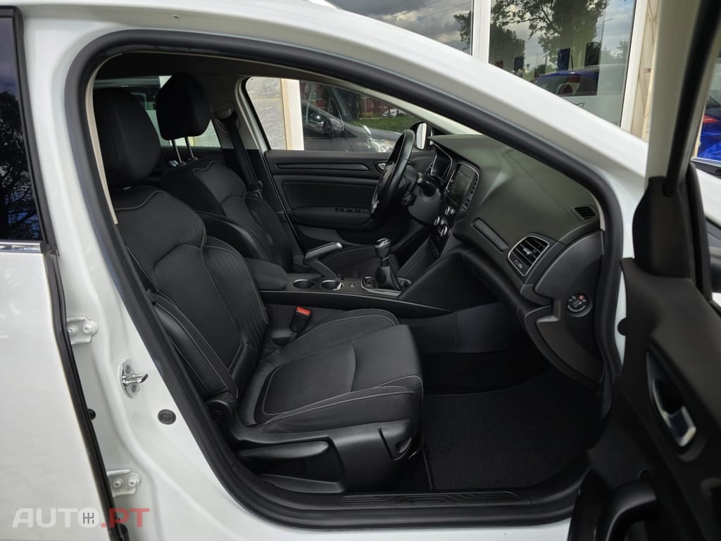 Renault Mégane Sport Tourer 1.5 Blue dCi Zen