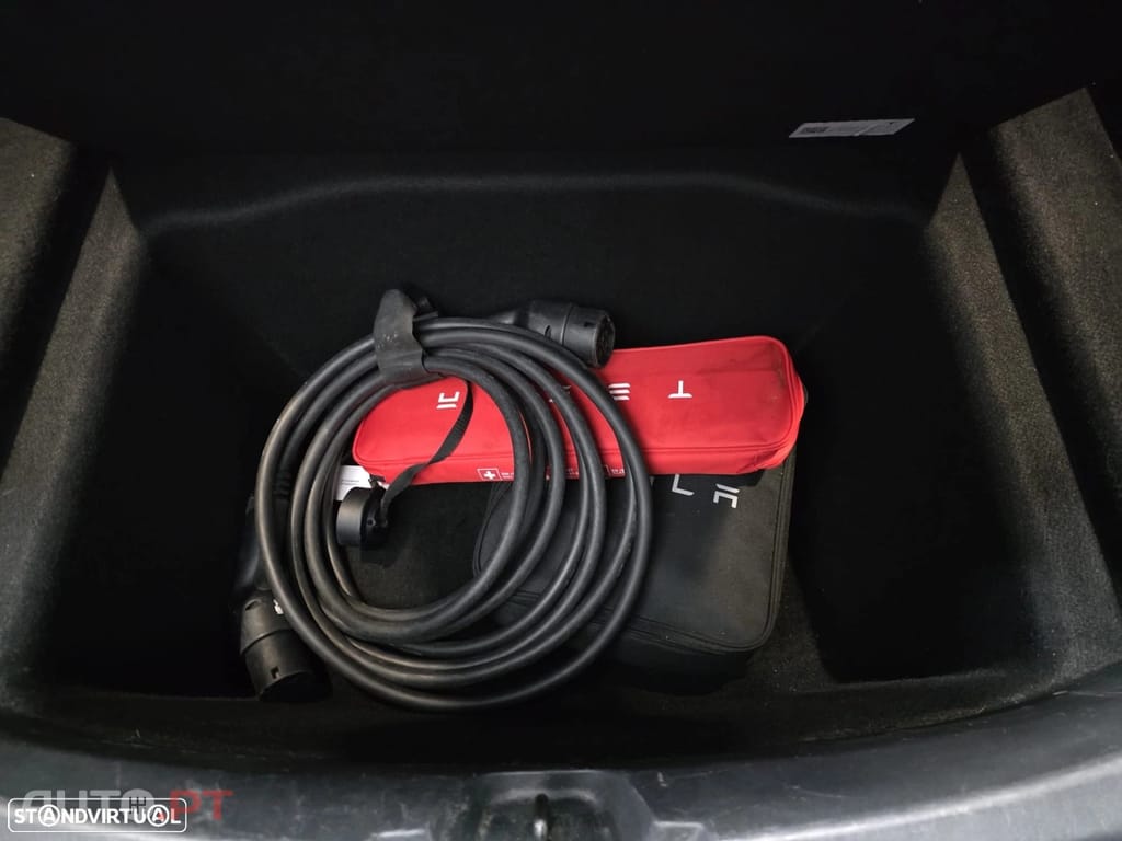 Tesla Model 3 Standard Range Plus RWD