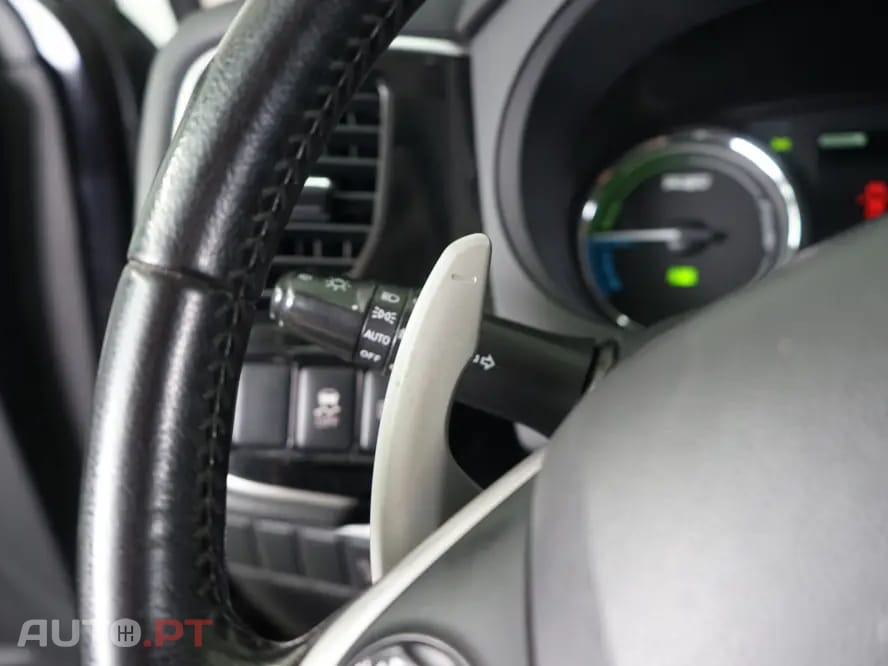 Mitsubishi Outlander 2.0 4WD Plus