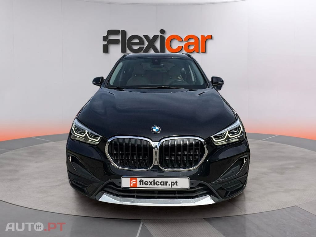 BMW X1 25 e xDrive — fotografia 2