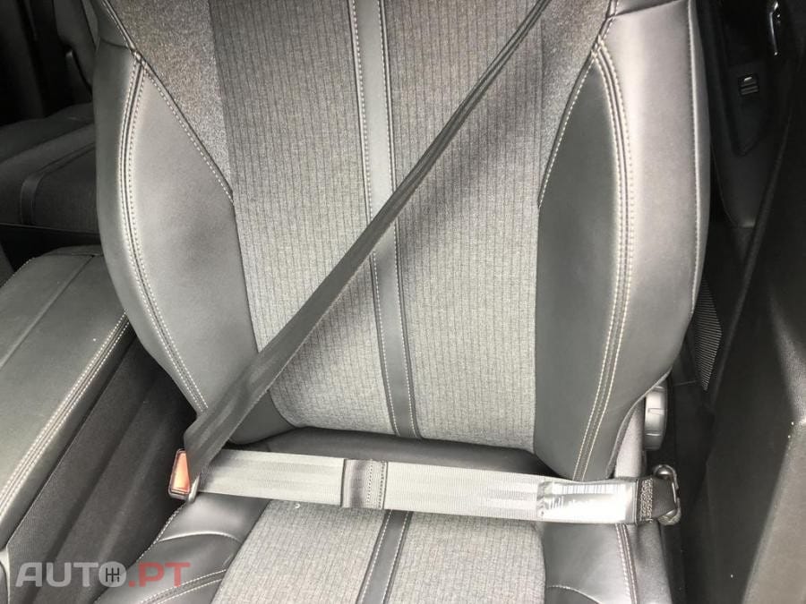 Peugeot 3008 1.6 Hybrid GT e-EAT8
