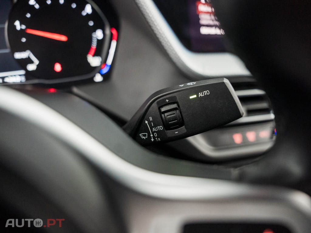 BMW 216 d Pack Desportivo M