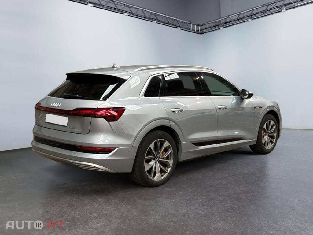 Audi E-Tron 50 quattro