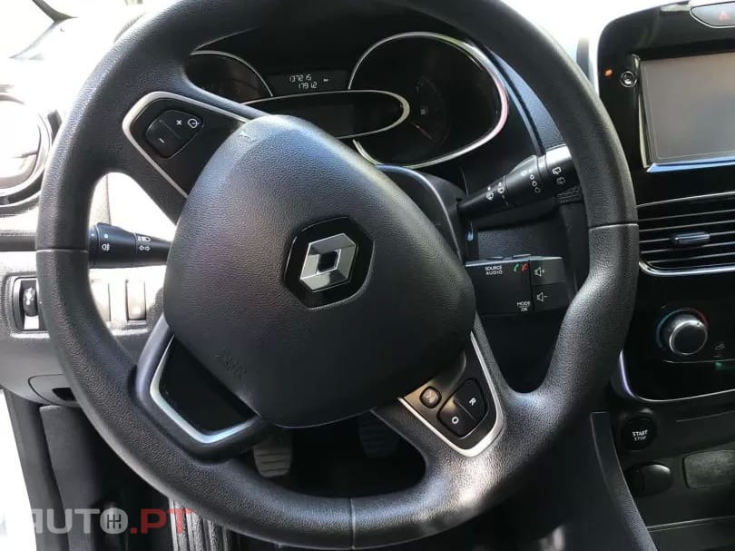 Renault Clio (Energy) TCe 90 Start & Stop LIMITED