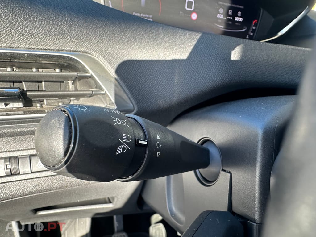 Peugeot 3008 1.5 BlueHDi Active Pack