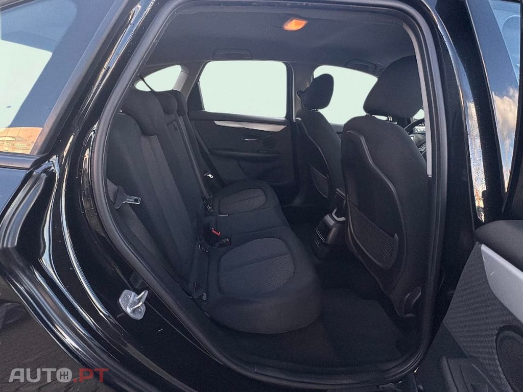 BMW 216 d Advantage