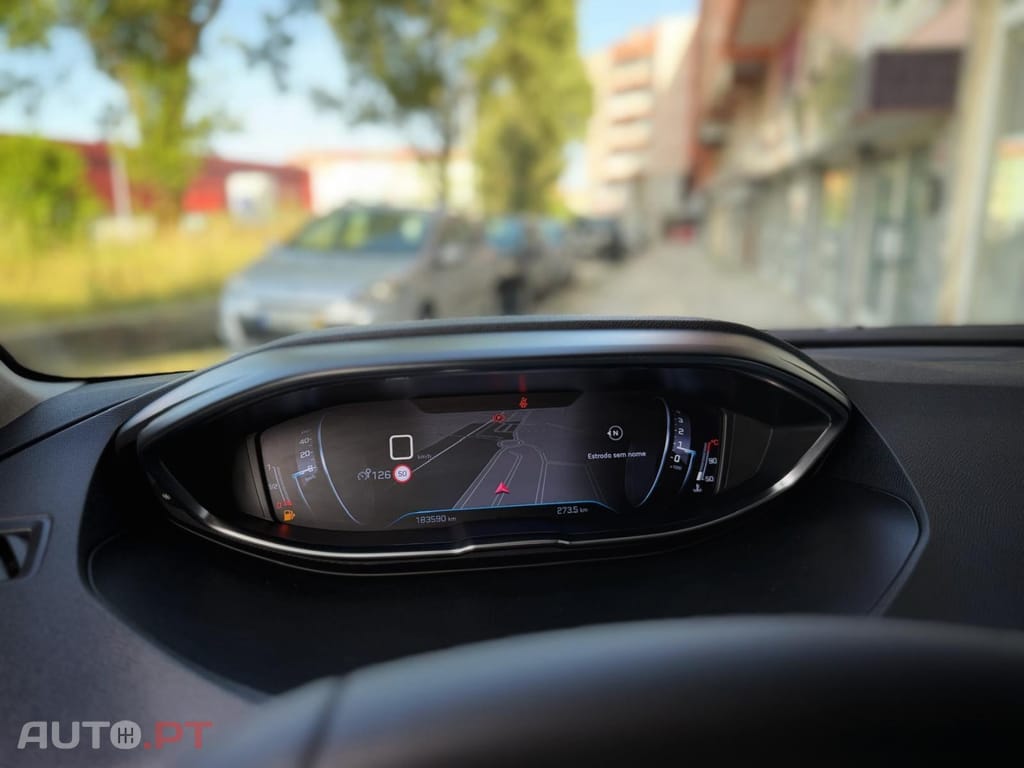 Peugeot 3008 1.5 BlueHDi Active