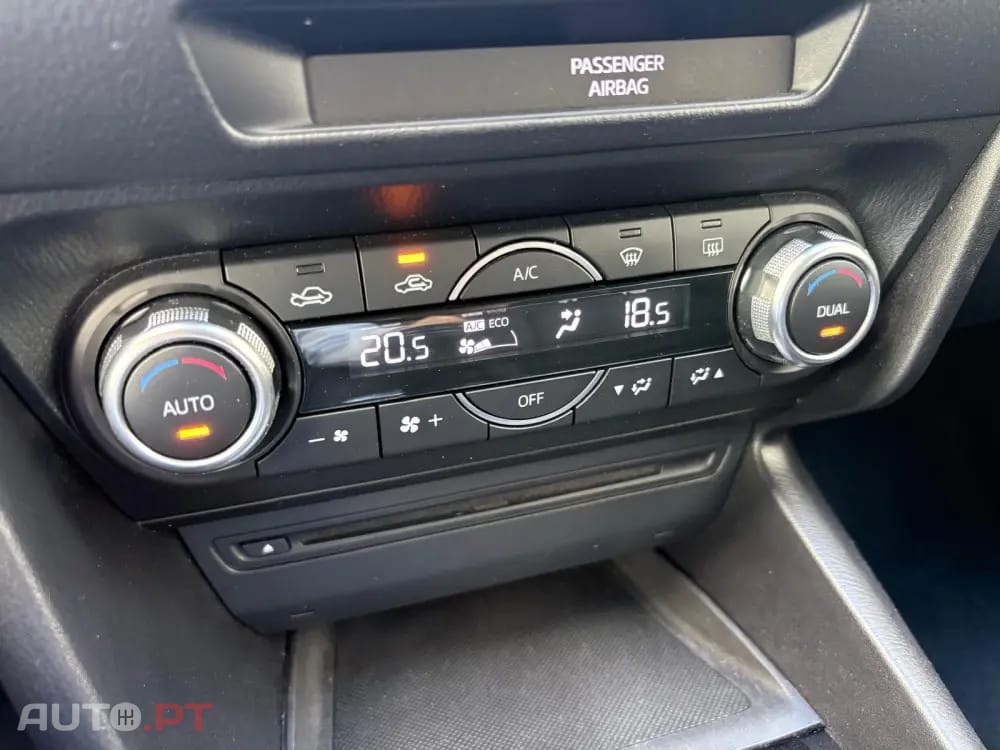 Mazda 3 1.5 Sky-G Evolve HS Navi