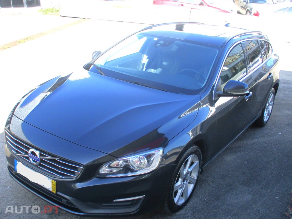 Volvo V60 2.0 D4 Momentum Plus Geartronic 180 cv