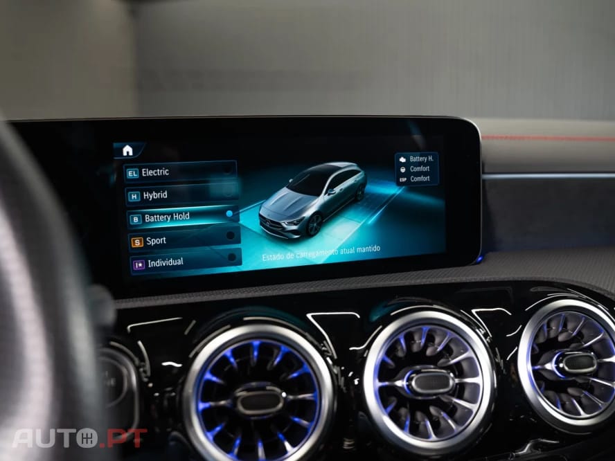 Mercedes-Benz CLA 250 e Shooting Brake AMG Line