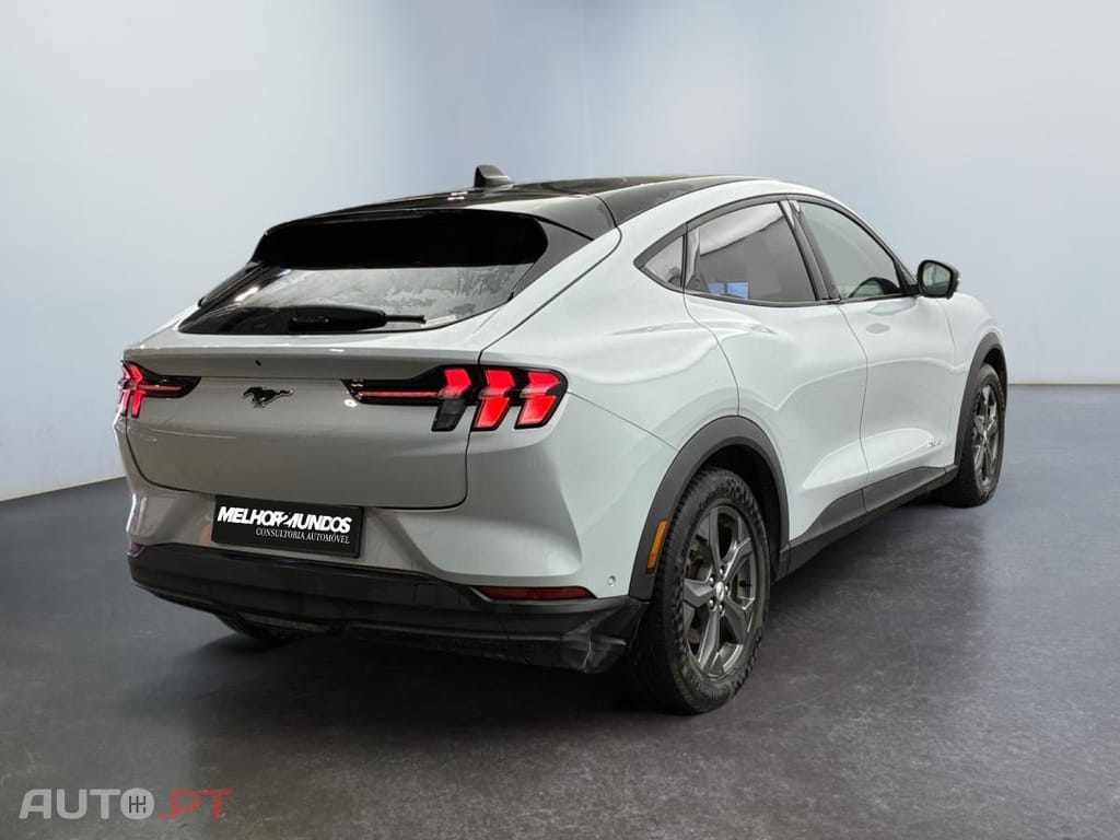 Ford Mustang Mach-E Standard Range