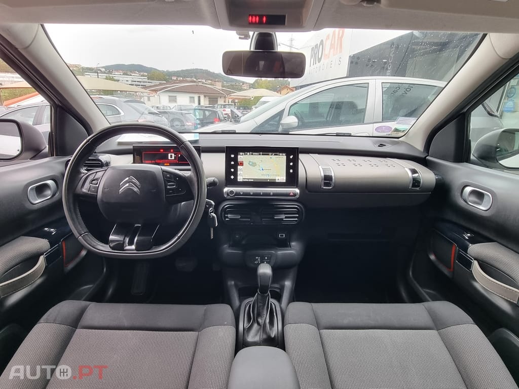 Citroen C4 Cactus 1.2 PureTech Shine EAT6