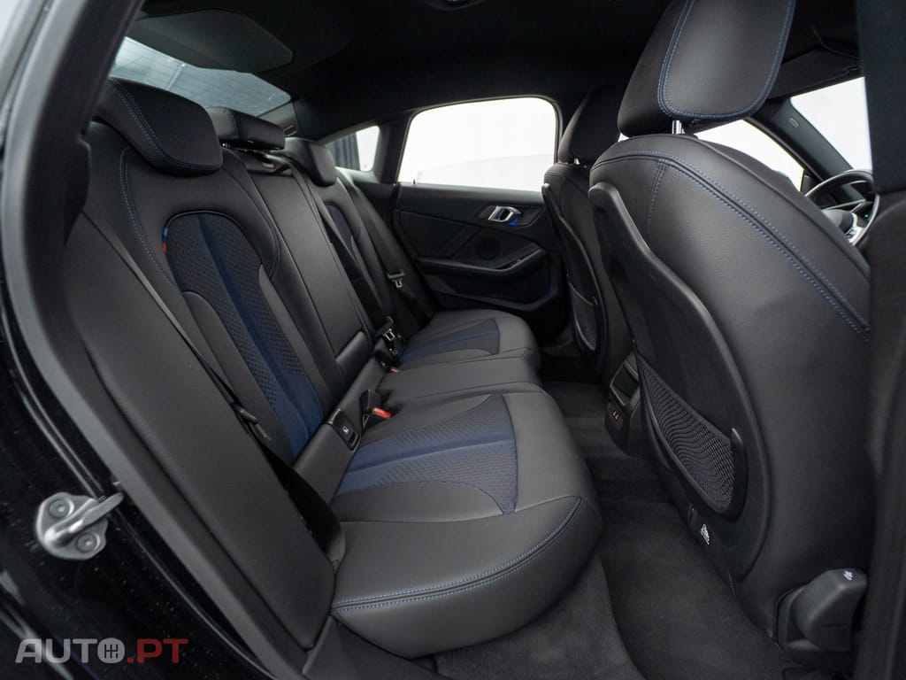 BMW 216 d Pack Desportivo M