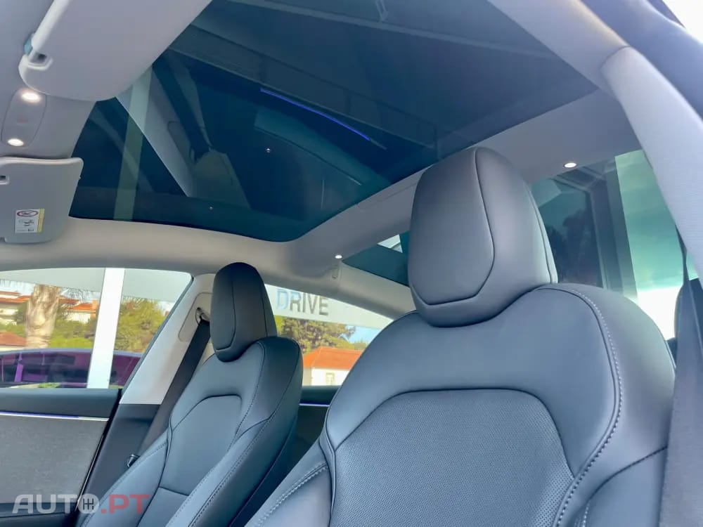 Tesla Model 3 Tração Traseira