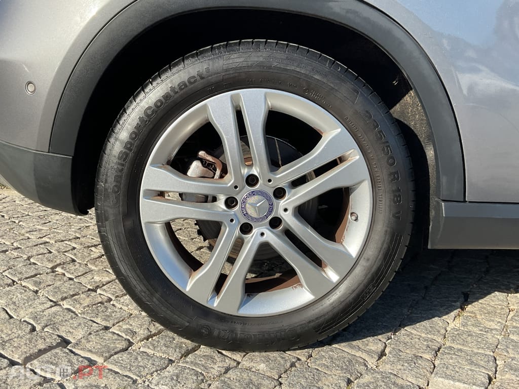 Mercedes-Benz GLA 180 d