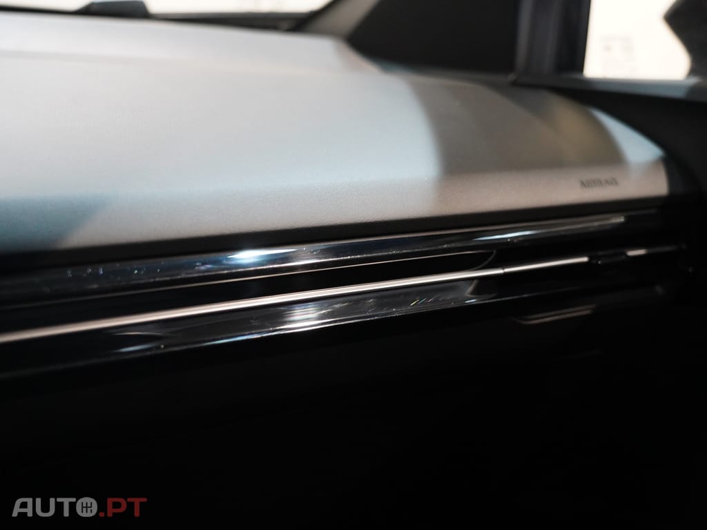 MG MG4 64 kWh Luxury