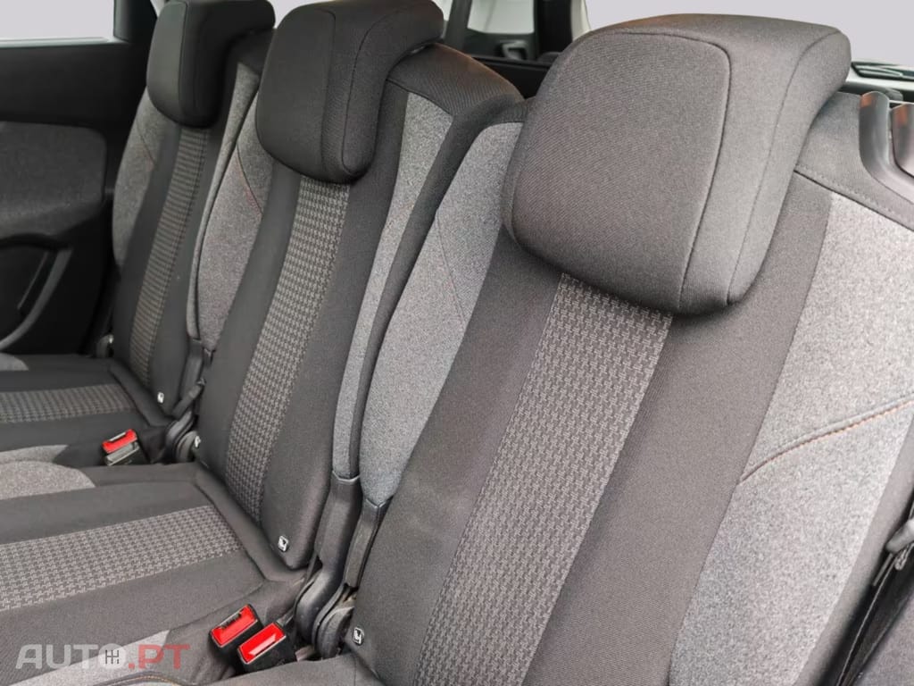 Peugeot 5008 130CV  EAT8 BlueHdi ACTIVE BUSINESS