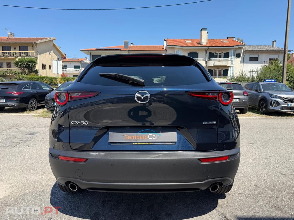Mazda CX-30 2.0 e-Skyactiv-G Exclusive-line AT