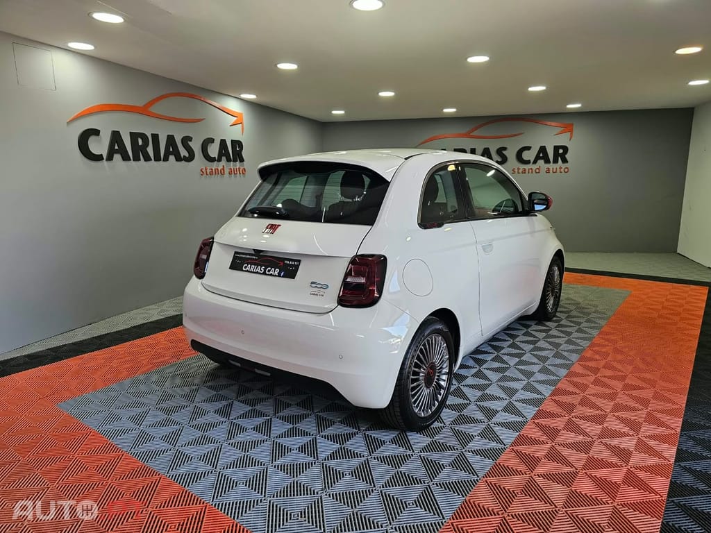 Fiat 500e 42 Kwh RED