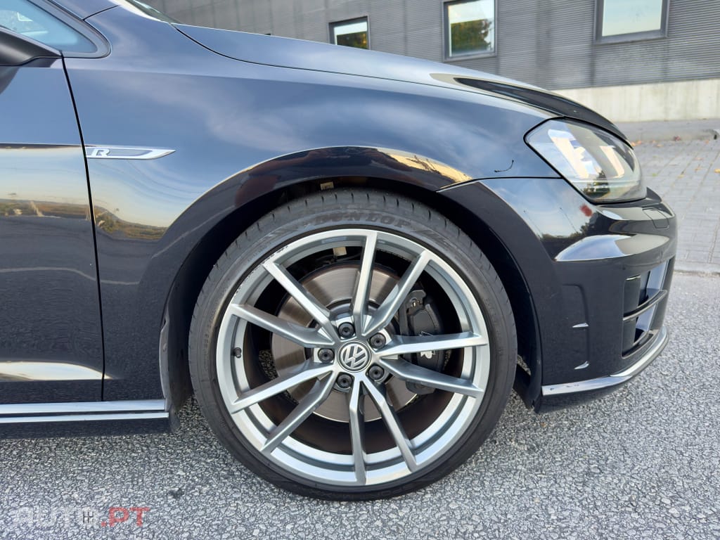 Volkswagen Golf R 4Motion BlueMotion DSG