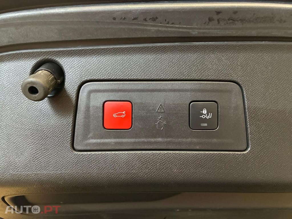 Peugeot 508 SW 1.6 Hybrid Allure e-EAT8