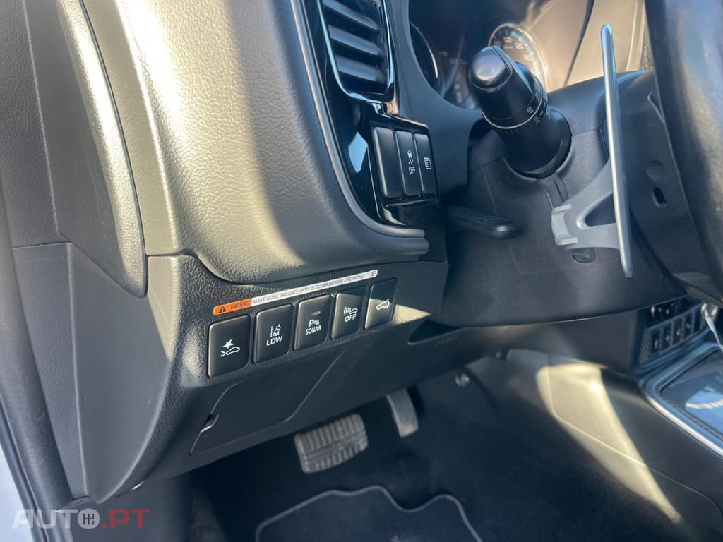 Mitsubishi Outlander 2.4 Instyle