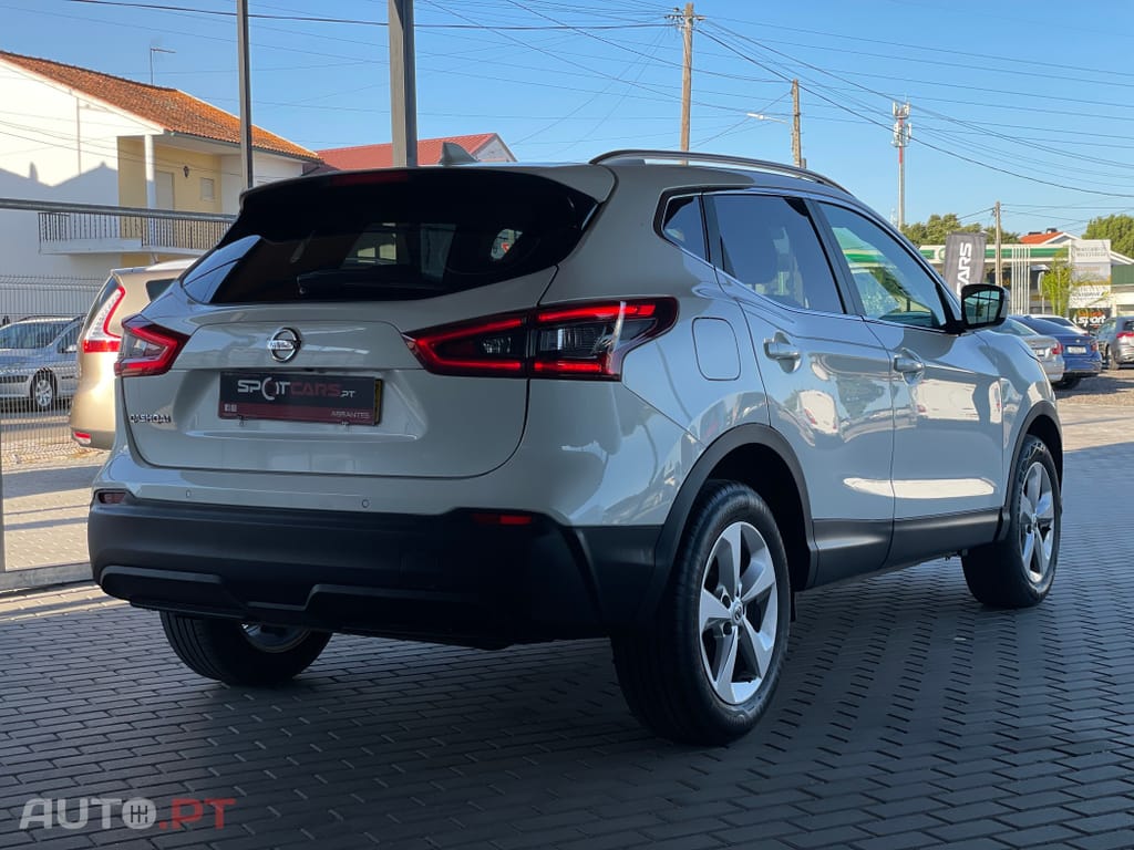 Nissan Qashqai 1.5 dCi N-Connecta