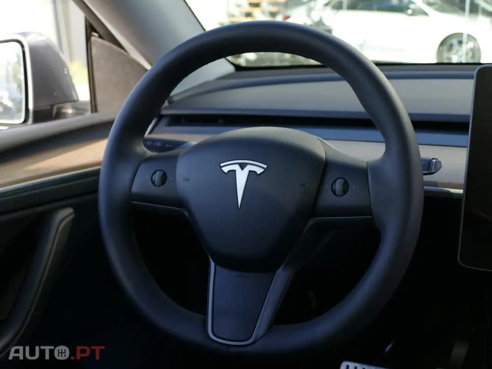 Tesla Model Y Performance Tração Integral
