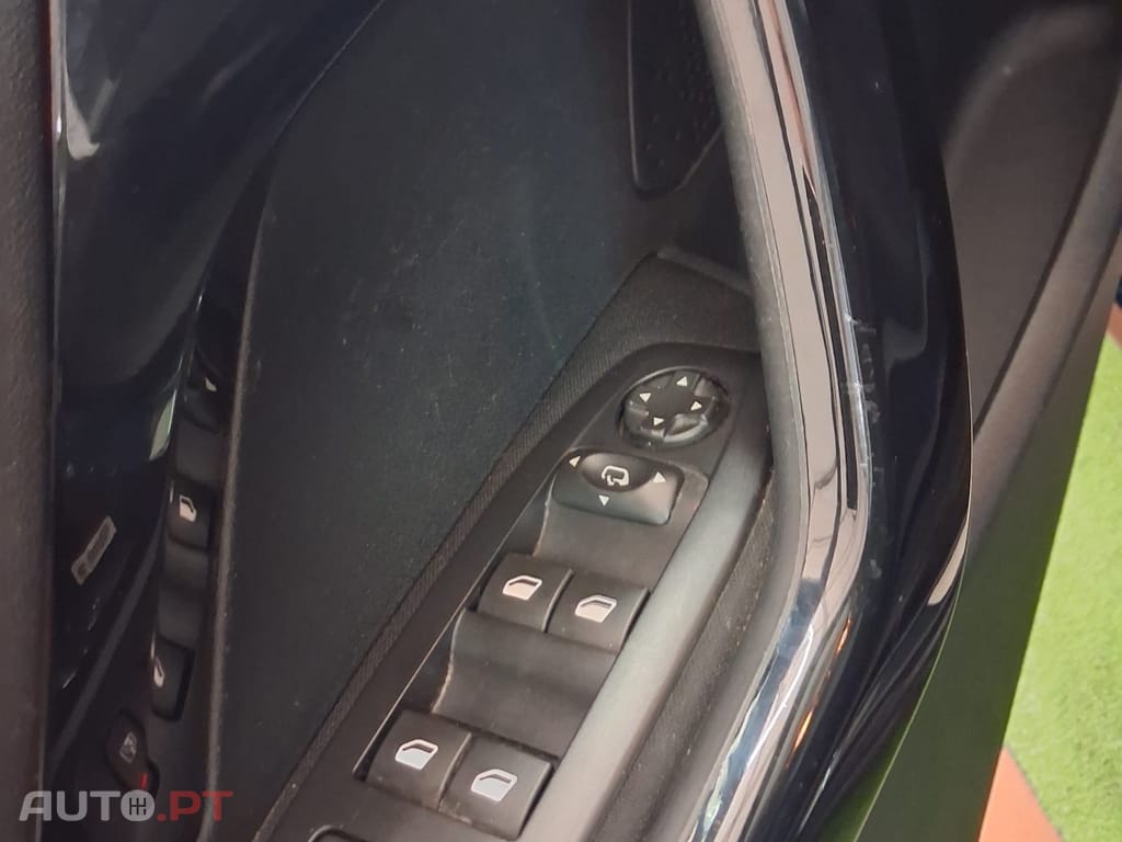 Peugeot 208 1.2 PureTech Active