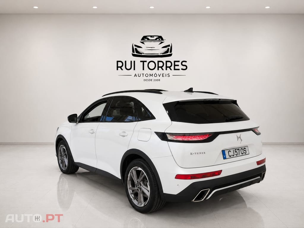 DS 7 Crossback E-Tense SE Ligne Noire EAT8 — fotografia 3