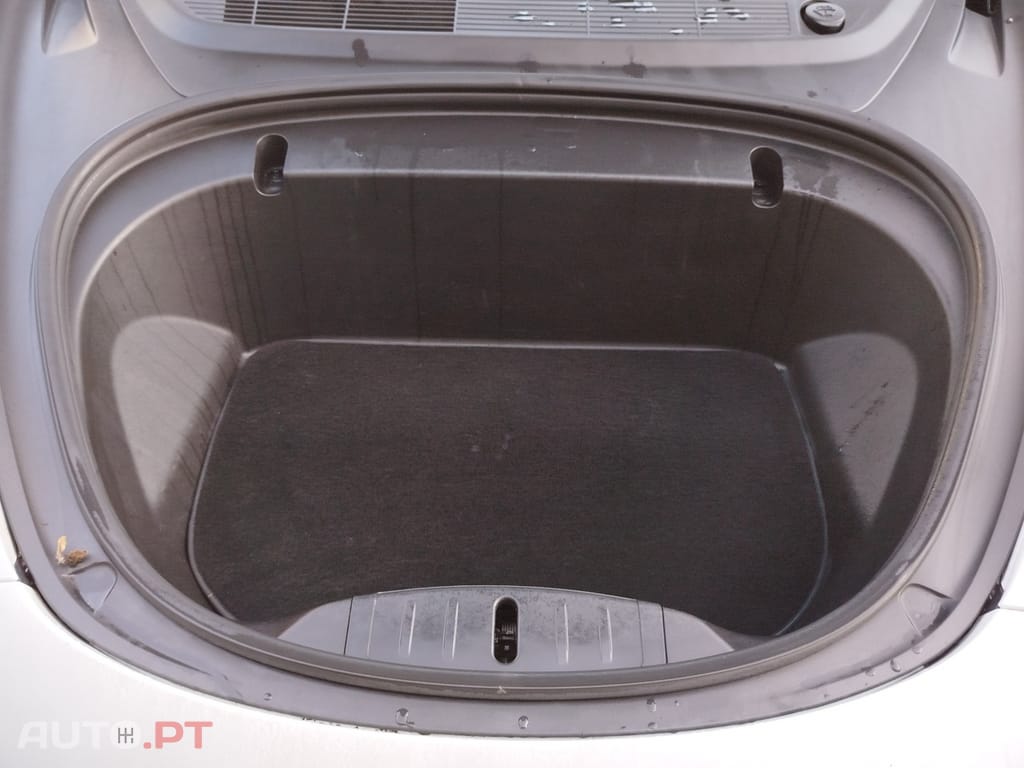 Tesla Model 3 Standard Range Plus RWD