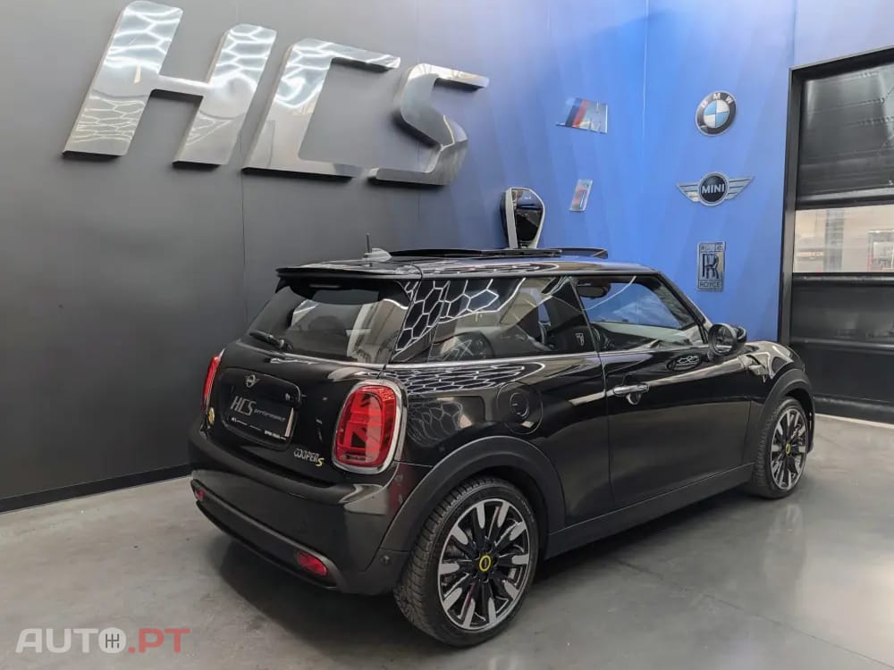 MINI Cooper Cooper SE Yours