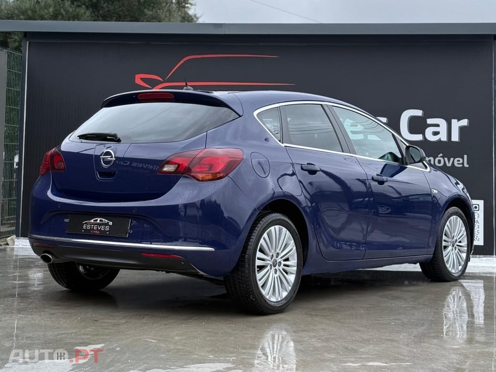 Opel Astra Automático