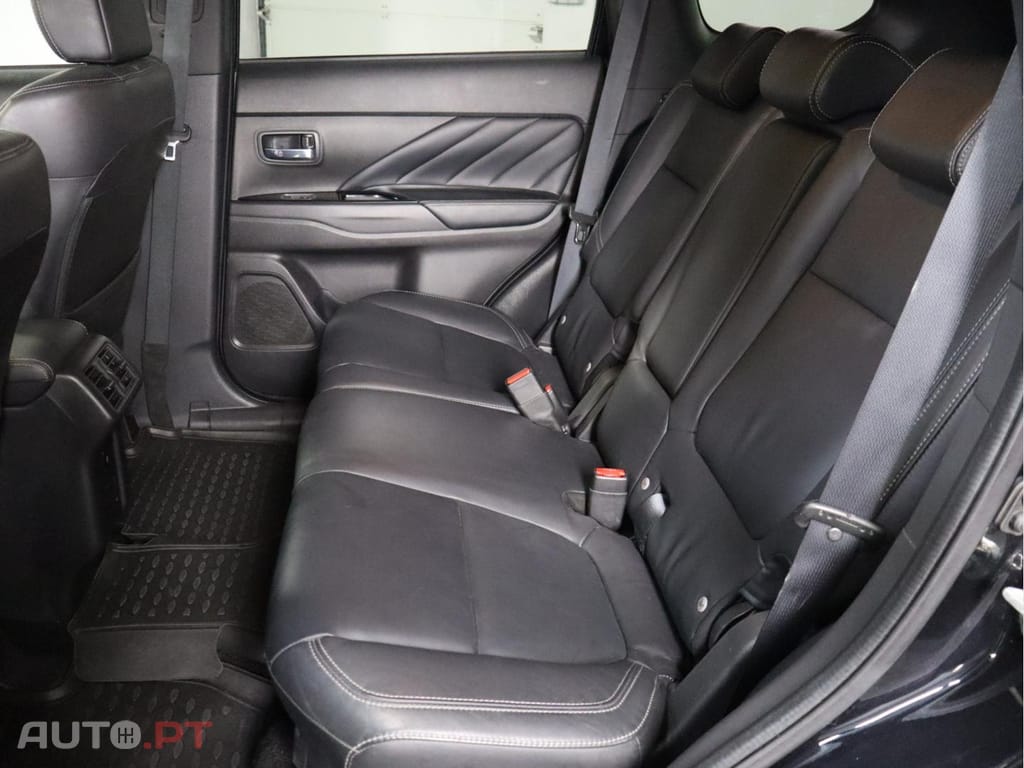Mitsubishi Outlander 2.4 Mivec PHEV Instyle