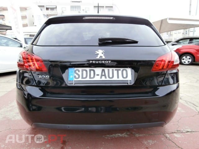Peugeot 308 BlueHDi 130 Black Edition